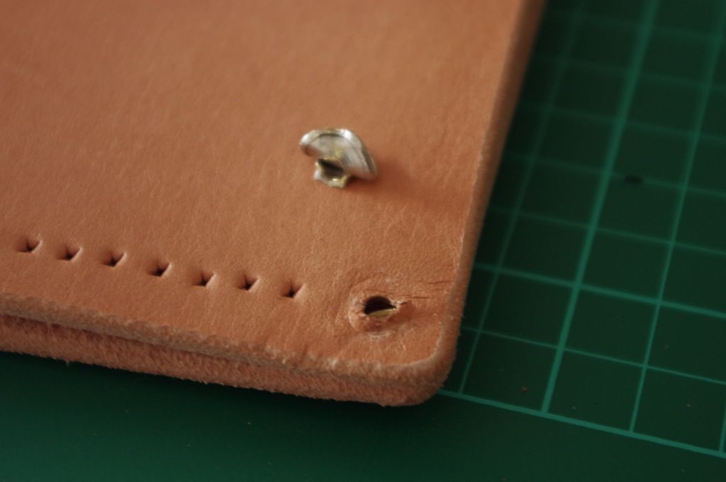 Ped's & Ro Leather Blog Tutorial Removing 'Quickset' Rivet
